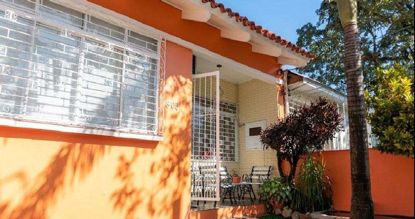 Casa com 3 quartos à venda na Rua Alfredo Varela, Teresópolis, Porto Alegre