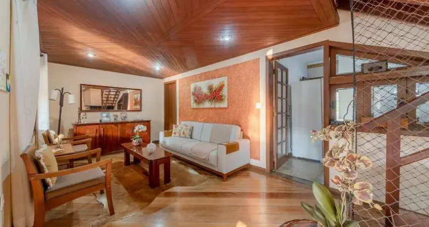 Casa com 3 quartos à venda na Rua Erechim, Nonoai, Porto Alegre