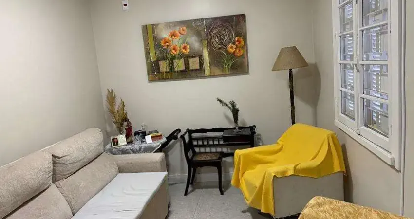 Casa com 3 quartos à venda na Avenida Niterói, Medianeira, Porto Alegre