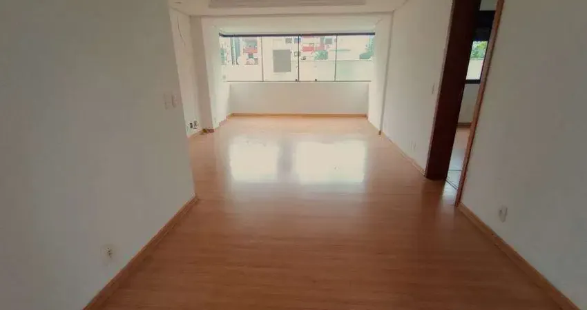 Apartamento com 3 quartos à venda na Rua Eça de Queiroz, Petrópolis, Porto Alegre