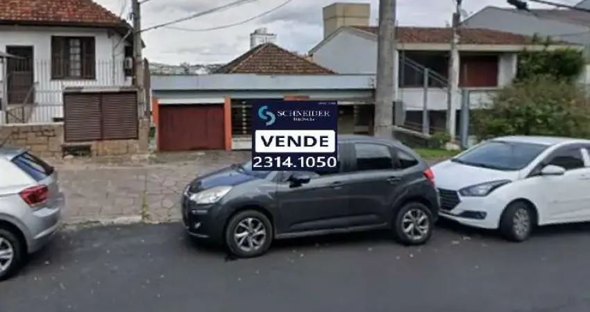 Casa com 3 quartos à venda na Rua Guararapes, Petrópolis, Porto Alegre