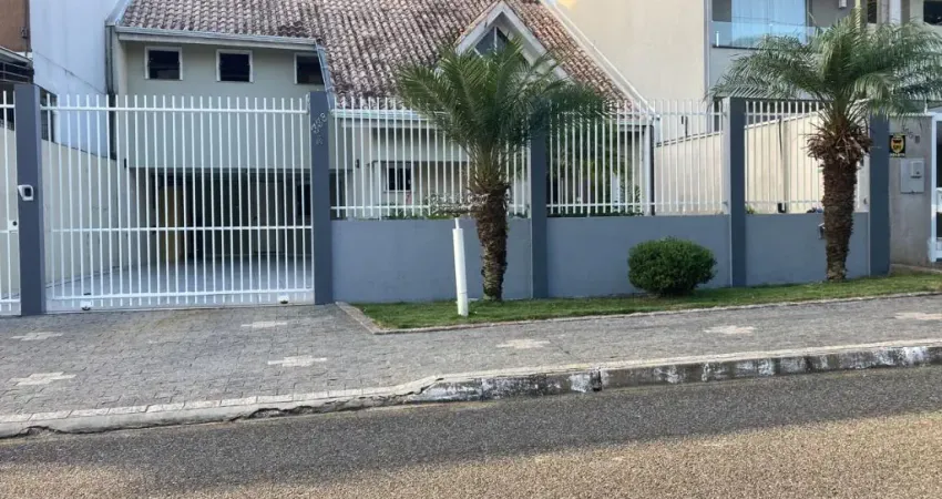 Casa com 4 quartos à venda na Rua Frei Egídio Carlotto, Centro, Pinhais