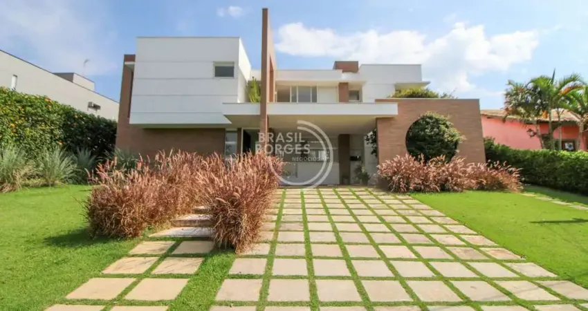 Sobrado no condomínio lago azul 500m² com 5 suites 1075m² de área total