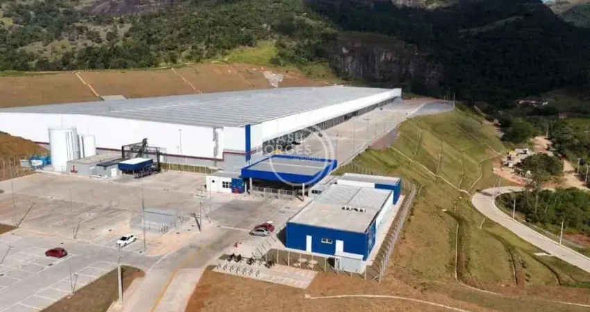Galpão logístico 11.869m² na rodovia fernão dias, extrema -  mg