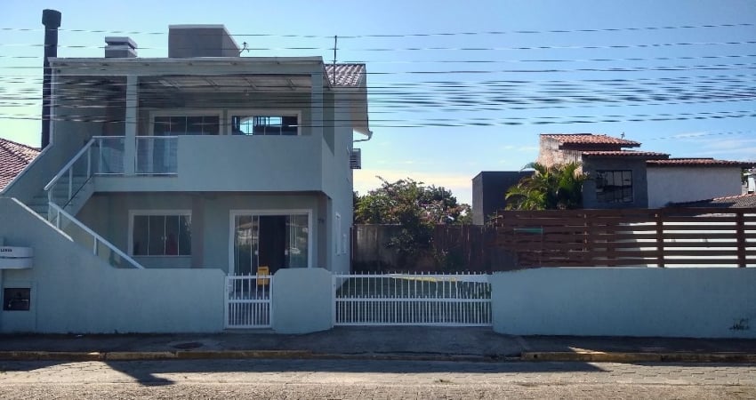 Casa com 4 quartos à venda no Centro, Garopaba 