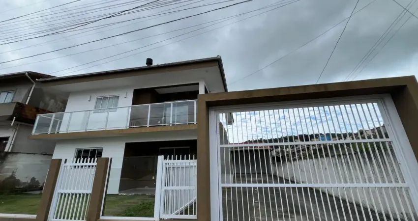 Apartamento junto ao centro de garopaba proximo a comercios .