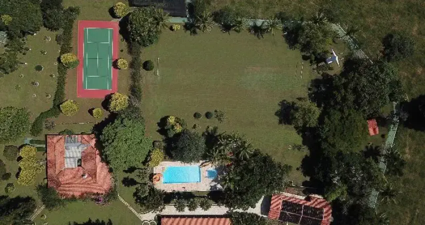 Espetacular sítio. porteira fechada c/ 6 alqueires.maravilhoso! oportunidade!