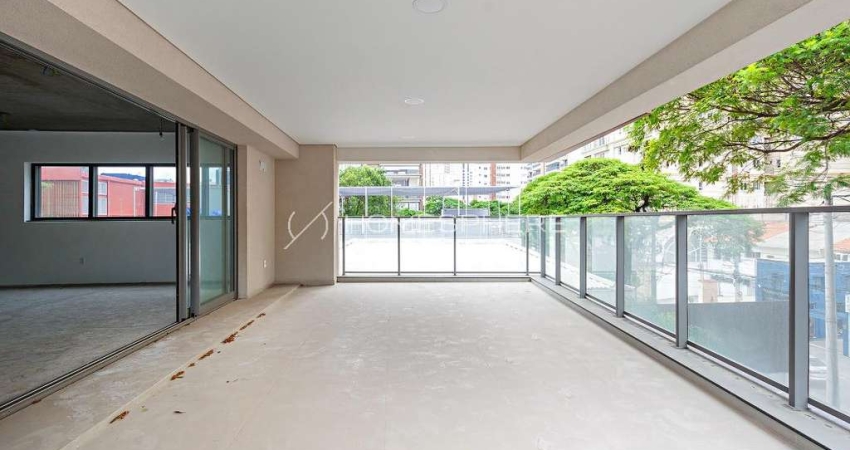 Apartamento com 246 m², 4 quartos sendo 4 suítes à venda no bairro Itaim Bibi. R. Bandeira Paulista, 1140 - Itaim Bibi - Condomínio Vertical Stratos Itaim
