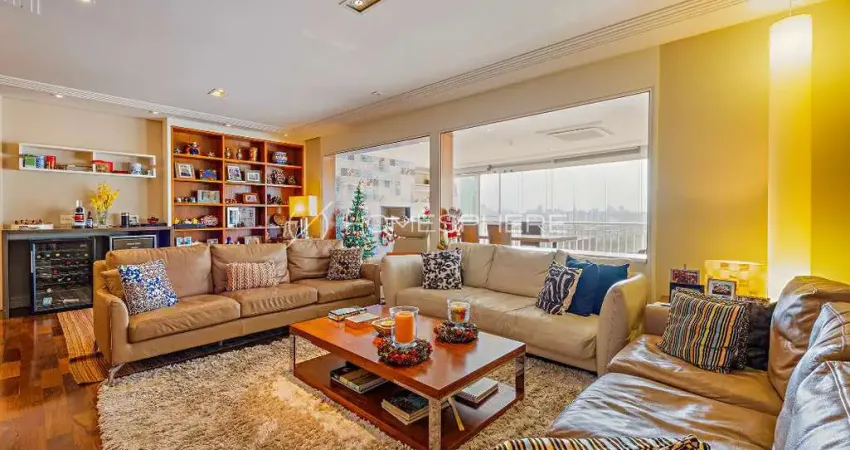 Condomínio ACERVO Alto de Pinheiros R. Dr. José Rodrigues Alves Sobrinho, 150. Apartamento à venda 208 m², 3 quartos, sendo 3 suítes, varanda gourmet, andar alto, 3 vagas e lazer no Edifício Acervo Al