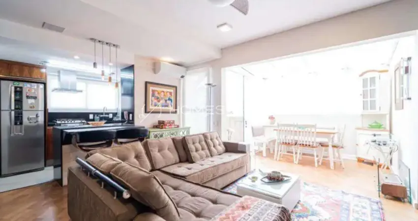 Cobertura excelente com 2 quartos sendo 1 suíte à venda no bairro Vila Olímpia.
