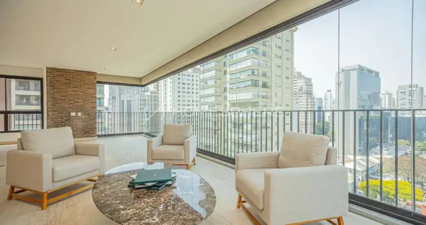 Condomínio novo e renomado, em localização privilegiada no Itaim. Acabamentos sofisticados e planta ampla de 303 m2 ,com 3 suítes.
