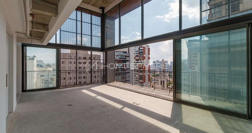 Cobertura com 269 m², 4 quartos sendo 4 suítes à venda no bairro Vila Nova Conceição.
