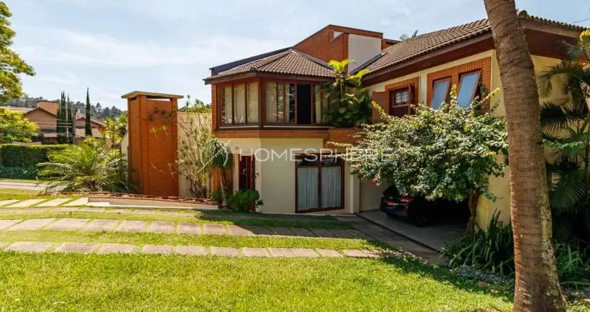 Casa de condomínio com 445.3 m², 4 quartos sendo 4 suítes à venda no bairro Alphaville.