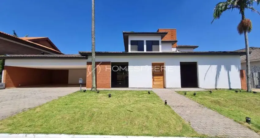 Casa de condomínio com 620 m², 4 quartos sendo 4 suítes à venda no bairro Alphaville.