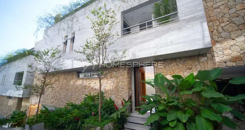 Casa de condomínio com 642.97 m², 4 quartos sendo 4 suítes à venda no bairro Cidade Jardim.
