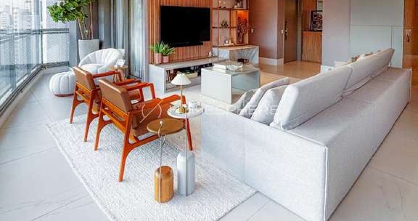 Apartamento com 168 m², 3 quartos sendo 3 suítes à venda no bairro Itaim Bibi.