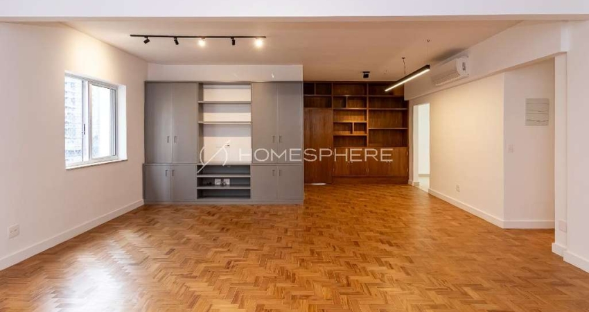 Condomínio Jau Jardim Paulista Alameda Jaú, 369. Apartamento à Venda em Jardim Paulista com 3 quartos, sendo 1 suíte, 165 m², reformado e 2 vagas