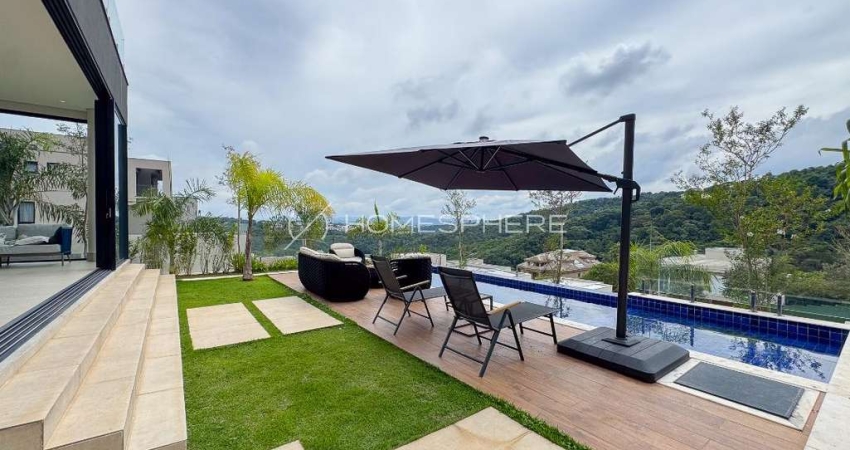 Casa Alto Padrão à Venda – Totalmente Mobiliada | 4 Suítes | 390 m² Construído