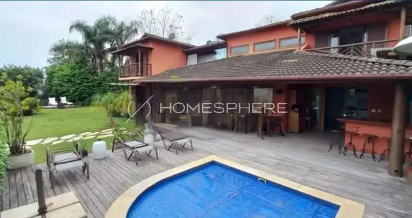 Casa de condomínio com 257 m², 4 quartos sendo 4 suítes à venda no bairro bairro do curral.- ilhabela