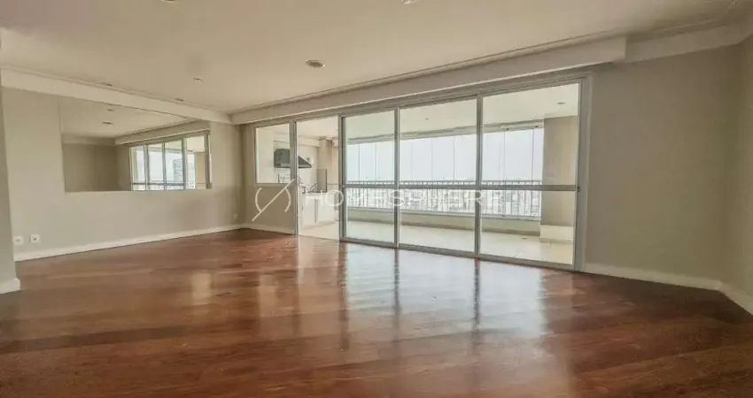 Apartamento no bairro moema pássaros.
com 181.0 m² privativos, possui 4 quartos sendo 2 suítes e 3 vagas de garagem.