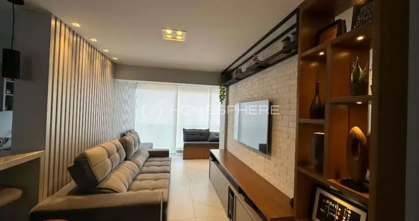 Apartamento com 71.5 m²,com 1 suite e um segundo como escritorio/quarto, reforma inteligente e impecável , porteira fechada.