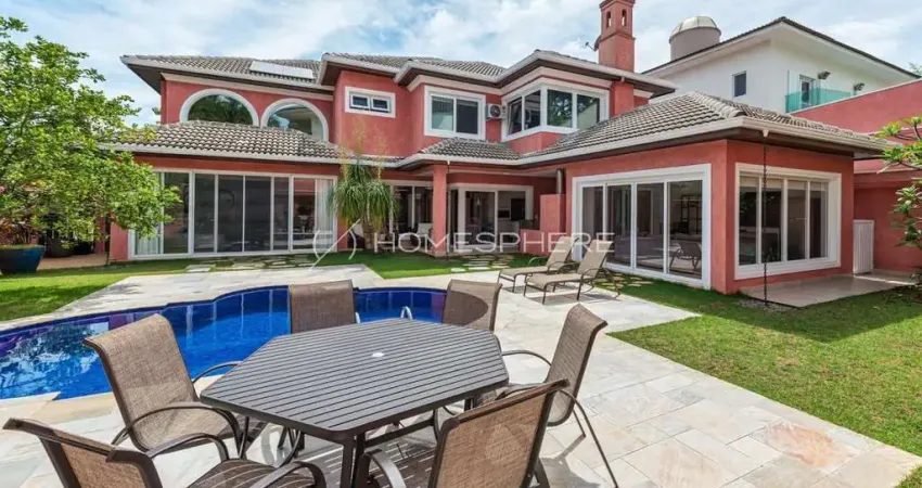 Casa de condomínio com 4 quartos,piscina e jardim , à venda no bairro aldeia da serra.