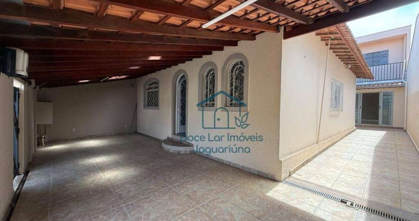 Casa com 3 dormitórios à venda, 193 m² por R$ 538.000,00 - Chácara Panorama - Jaguariúna/SP