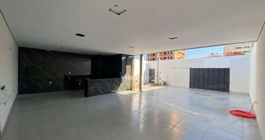 Casa com 3 quartos à venda no Jardim Botânico, Uberlândia 