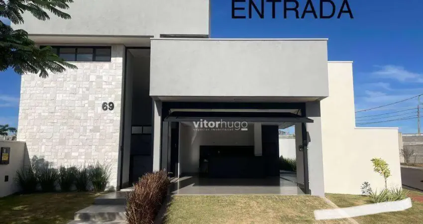 Casa em condomínio fechado com 3 quartos à venda no Grand Ville, Uberlândia 