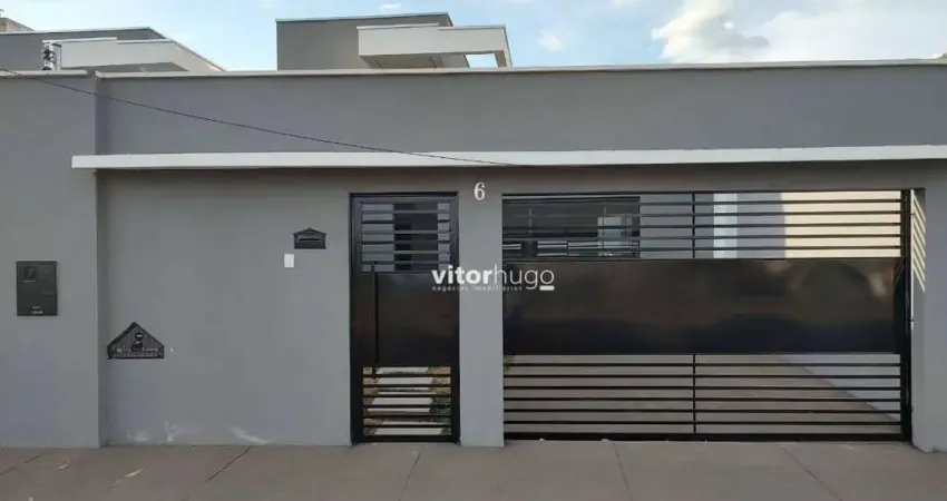 Casa em condomínio fechado com 3 quartos à venda no Jardim Holanda, Uberlândia 