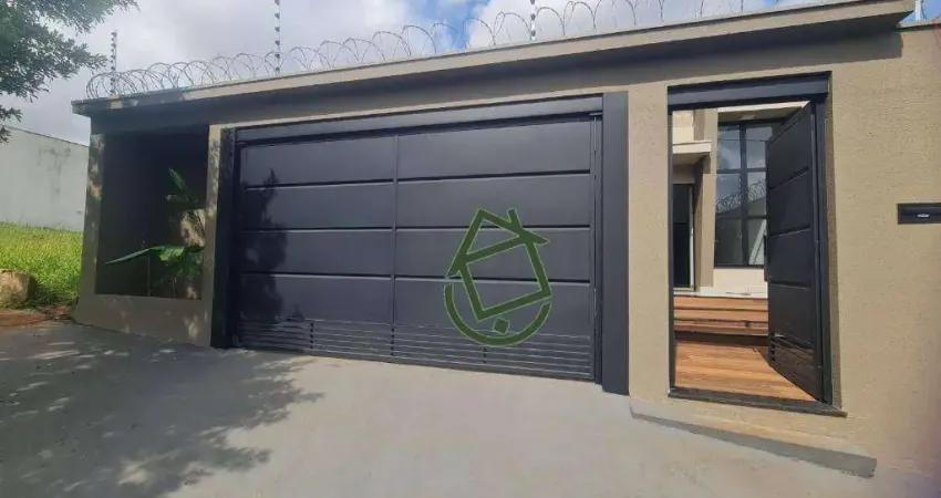 Casa com 3 dormitórios à venda, 130 m² por R$ 690.000,00 - Parque Laranjeiras - Araraquara/SP