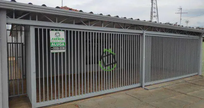 Casa com 2 dormitórios para alugar, 150 m² por R$ 1.600,00/mês - Vila Xavier (Vila Xavier) - Araraquara/SP