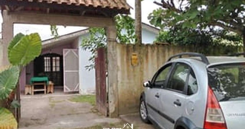 Casa 02 dormitórios em Praia de L Pontal do PR