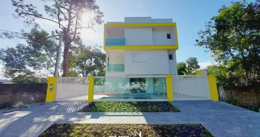 Sobrado triplex a venda no Atami Norte