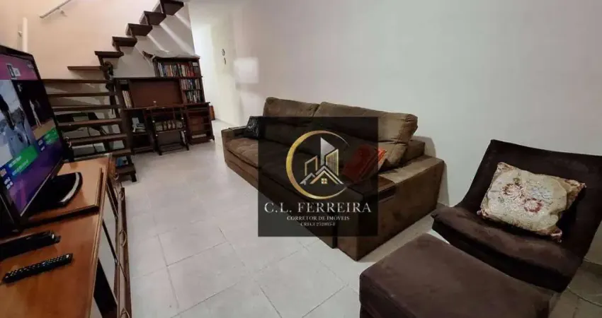 Sobrado com 3 dormitórios à venda, 175 m² por R$ 1.045.000,00 - Vila Guilhermina - Praia Grande/SP