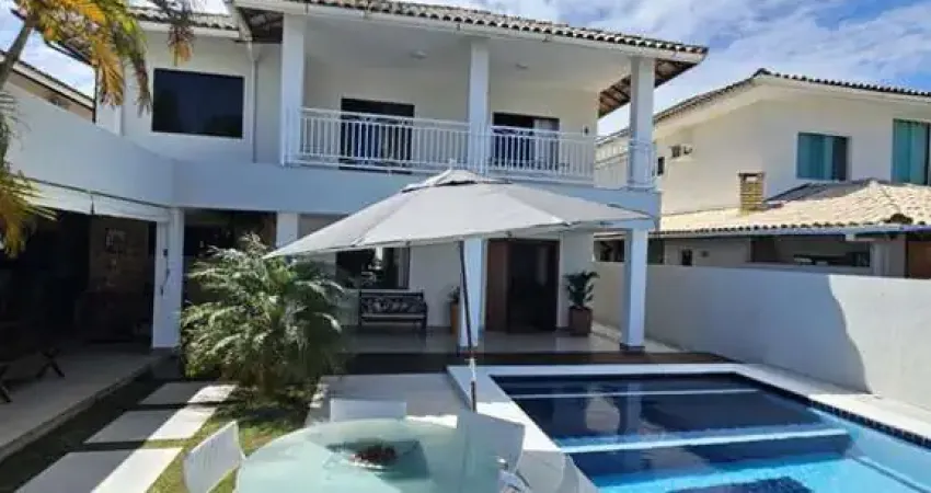 Casa à venda com 250m², 4 quartos,  sendo 3 suítes, duas vagas internas e 2 externas, Estrada do Coco- Ba
