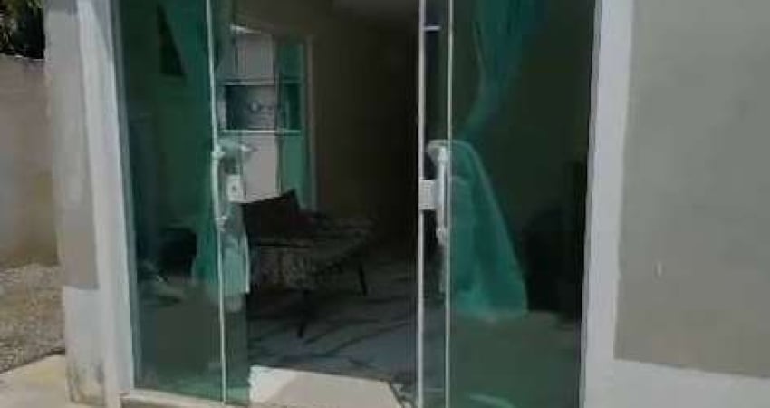 Casa Espaçosa e Sofisticada no Rio da Prata – Fino Acabamento e Quintal Amplo