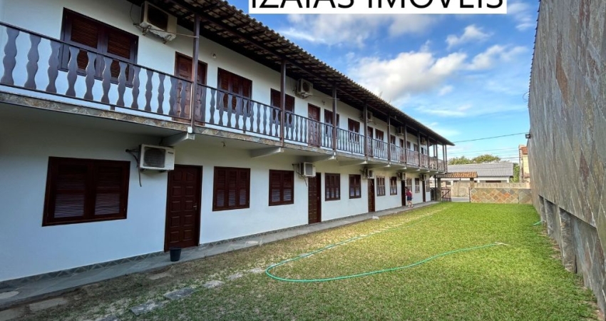 Casa comercial com 10 salas à venda na Rua Setenta e Sete, Jaconé (Sampaio Correia), Saquarema