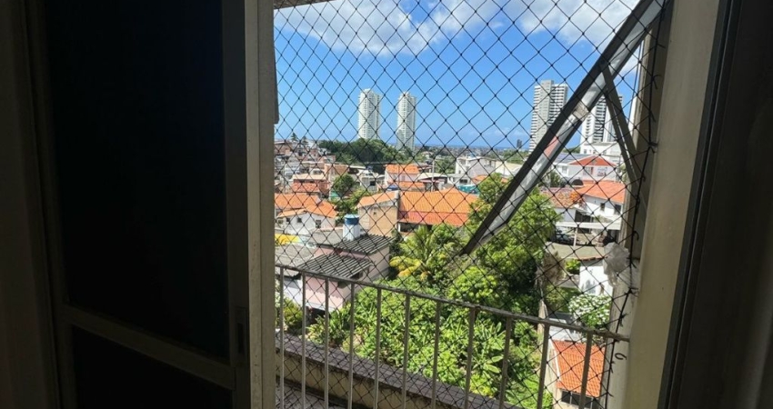 MÓVEL  1/4 LOCALIZADO NA RUA IRMÃ DULCE EM BROTAS, AO LADO DA FIOCRUZ, COM SUPERMERCADO, FARMÁCIA, ESCOLA PARTICULAR E PÚBLICA, ACADEMIA, CAFETERIA E SALÃO DE BELEZA A