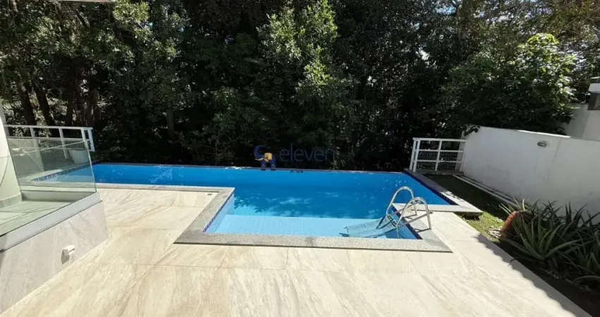 CASA A VENDA ALPHAVILLE 1  CONDOMINIO ESTRELA DO MAR 4 QUARTOS COM 3 SUÍTES 