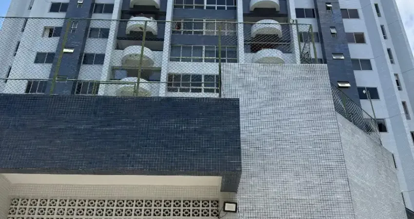 Apartamento espaçoso e elegante com 202 m², planta original de quatro dormitórios,