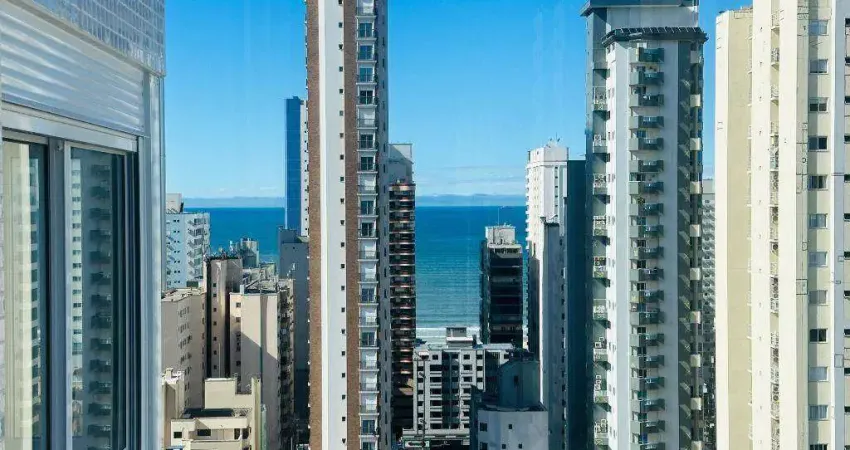 Apartamento Vista Mar com 3 suítes à venda, 118 m² por R$ 2.534.252,90 - Centro - Balneário Camboriú/SC