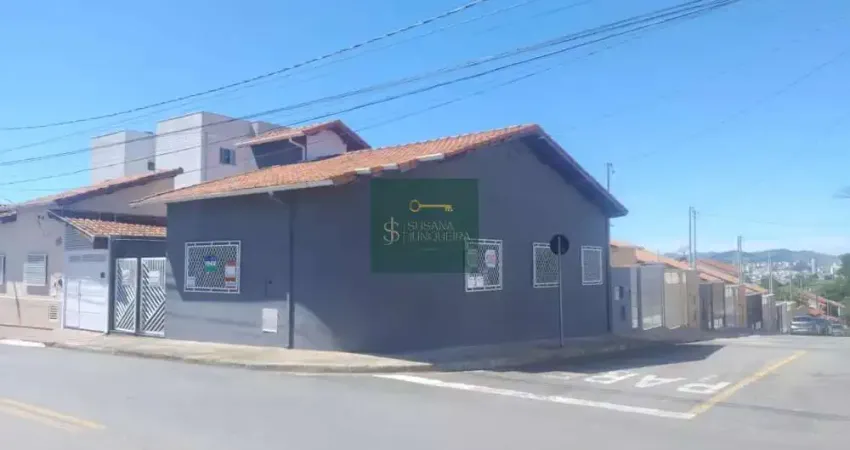 Casa com 3 quartos para alugar no Jardim Canadá, Pouso Alegre