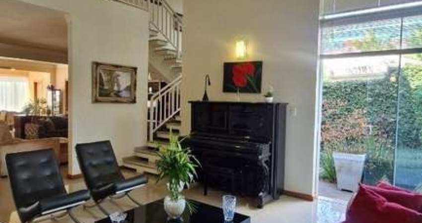 ÓTIMA CASA COM MUITO ESPAÇO DE CONVIÊNCIA NO RESIDENCIAL FABER 1 - AO LADO DO SHOPPING IGUATEMI