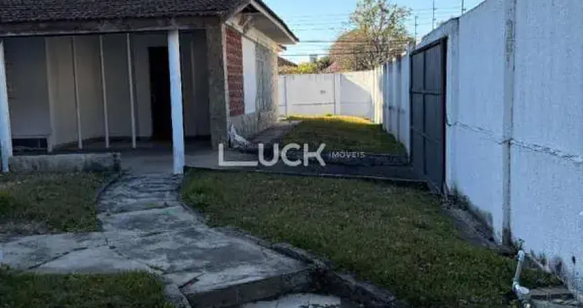 Oportunidade  – Terreno ZR3 com 2 Casas em Curitiba, no Bairro Hugo Lange em Curitiba – PR