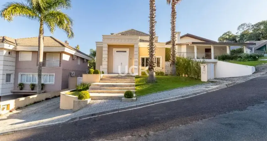 Casa em Condomínio à Venda no Bairro Campo Comprido em Curitiba/PR