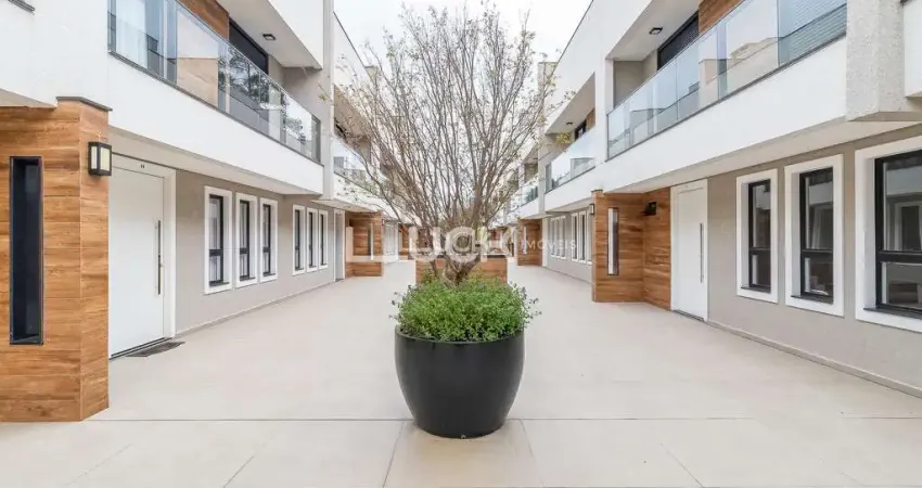 Sobrados em Condomíniocom 240 m2 privativos à Venda no Bairro Santo Inácio em Curitiba-Pr.