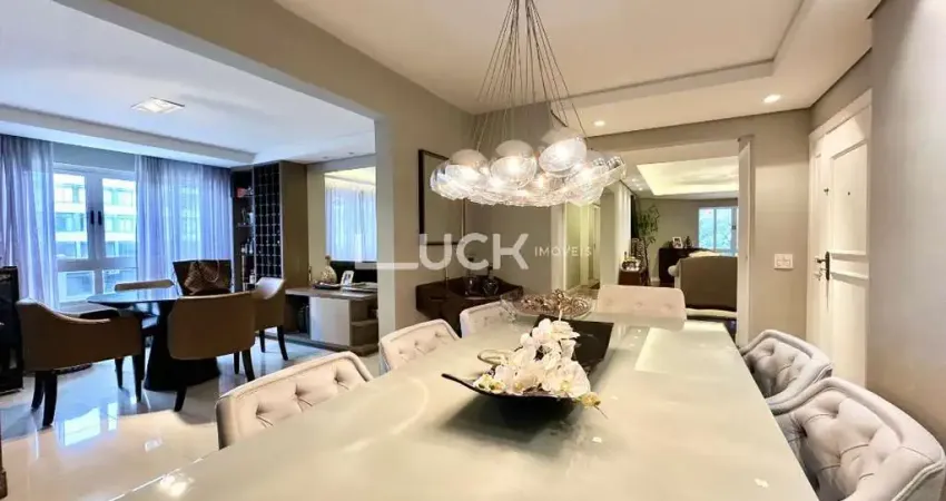 Apartamento moderno e mobiliado com 199 m² à Venda – São Francisco – Curitiba/PR