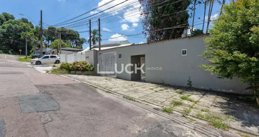 Casa a venda com 330 m², 4 quartos sendo 2 suítes à venda no bairro Vista Alegre. Com terreno 560 m2.
