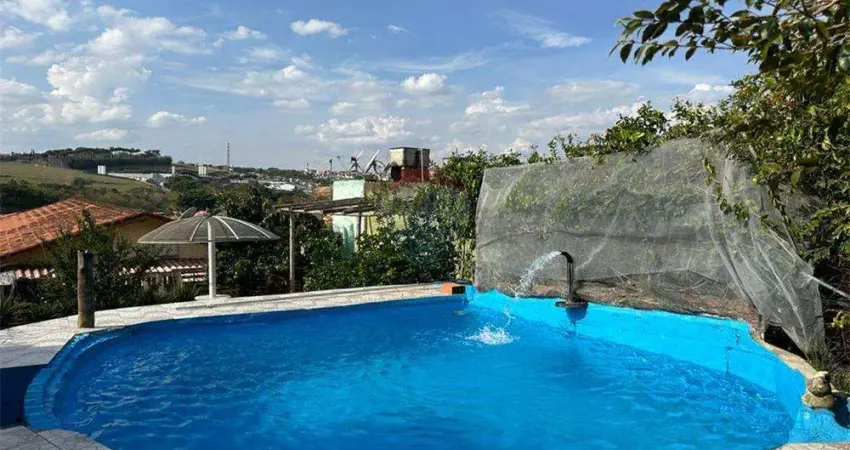 Casa com 2 quartos à venda na Rua Suiça, 121, Vilarejo Sope Serra, Cabreúva